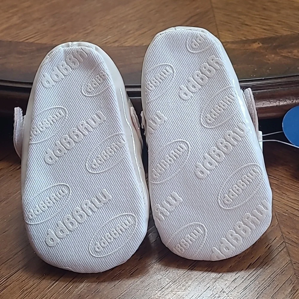New with tags! Baby Girls Mary Jane Flats dress shoes first walkers